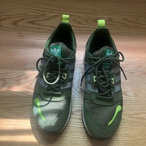 Adidas ZX 700 HD Green / White sneakers men's SZ 9.5